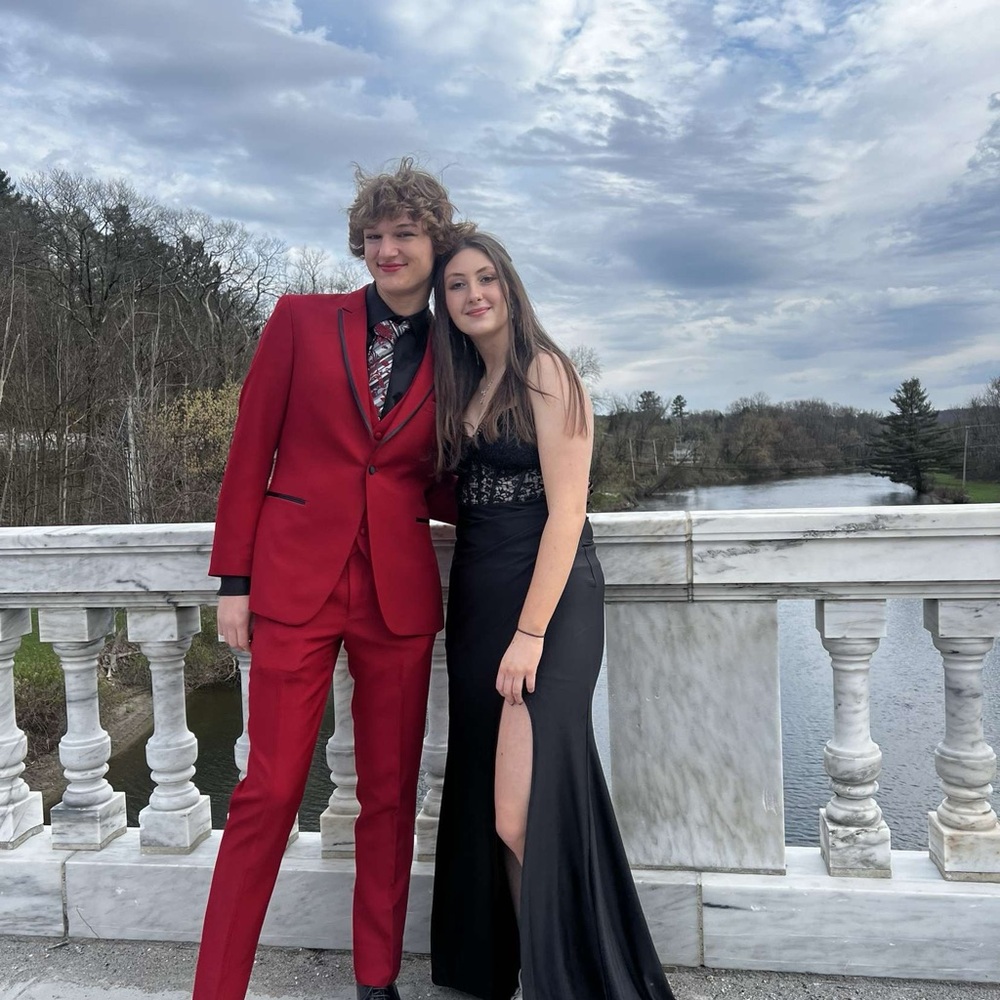 Women’s black prom dress